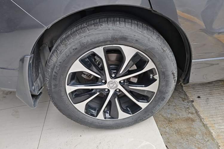 Used Honda Avancier 2017 240TURBO Two-Wheel Drive Luxury Edition Right Rear Wheel Hub