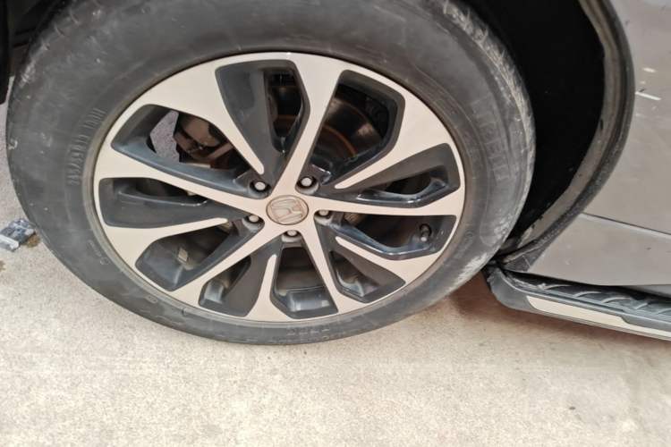 Used Honda Avancier 2017 240TURBO Two-Wheel Drive Comfort Version Right Rear Wheel Hub