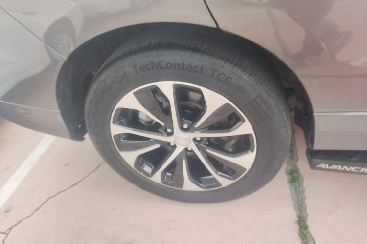 Used Honda Avancier 2017 240TURBO Two-Wheel Drive Comfort Version Right Rear Wheel Hub