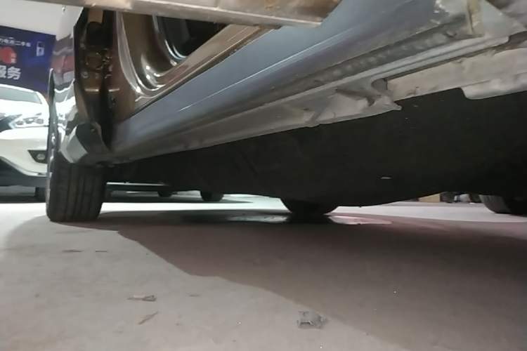 Used Honda Avancier 2017 240TURBO Two-Wheel Drive Luxury Edition Right Side Sill