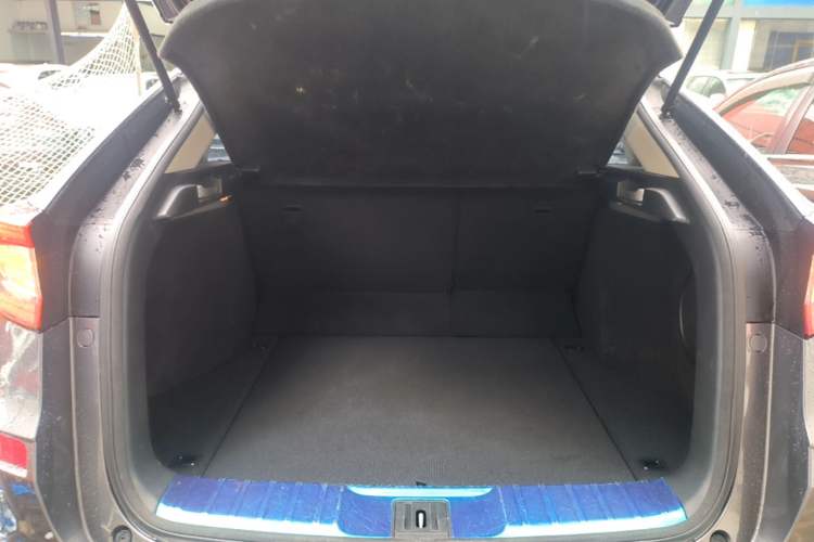 Used Honda Avancier 2017 240TURBO Two-Wheel Drive Comfort Version Trunk