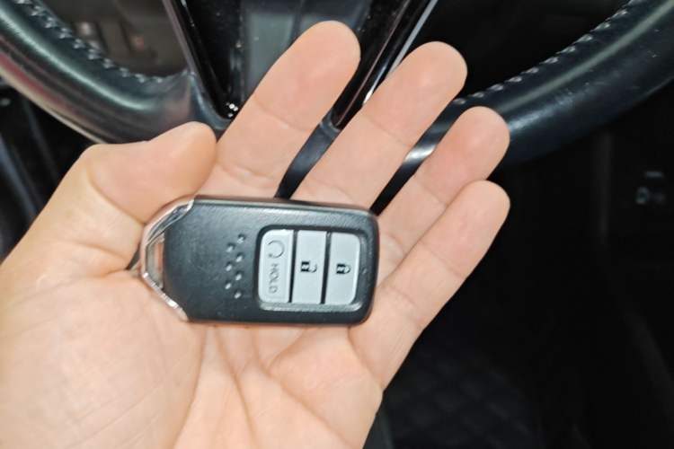 Used Honda Avancier 2017 240TURBO Two-Wheel Drive Comfort Version Vehicle Key