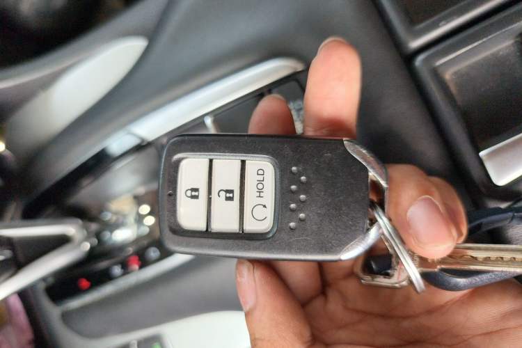 Used Honda Avancier 2017 240TURBO Two-Wheel Drive Luxury Edition Vehicle Key