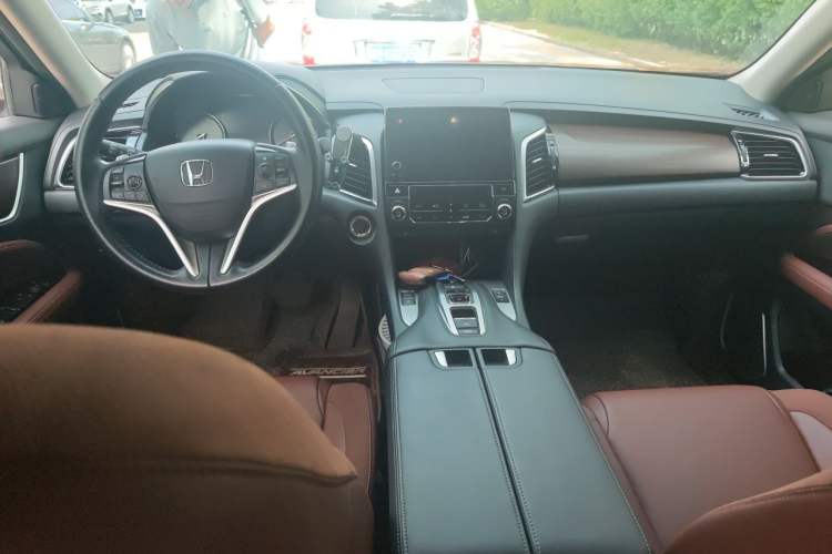 Used Honda Avancier 2017 370TURBO Four-Wheel Drive Prestige Edition Center Console