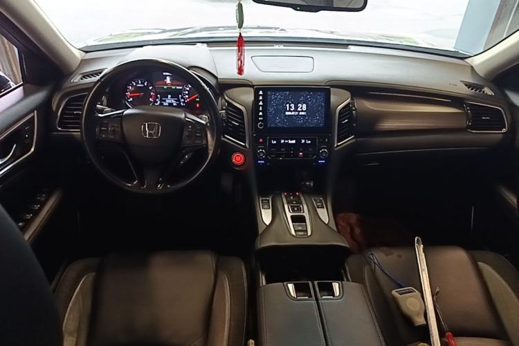 Used Honda Avancier 2017 370TURBO Four-Wheel Drive Supreme Edition Center Console