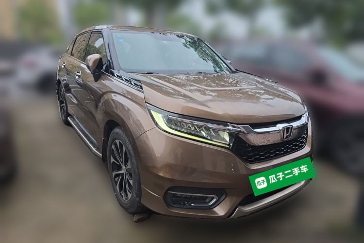 Used Honda Avancier 2017 240TURBO Two-Wheel Drive Premium Edition Front Right 45 Deg