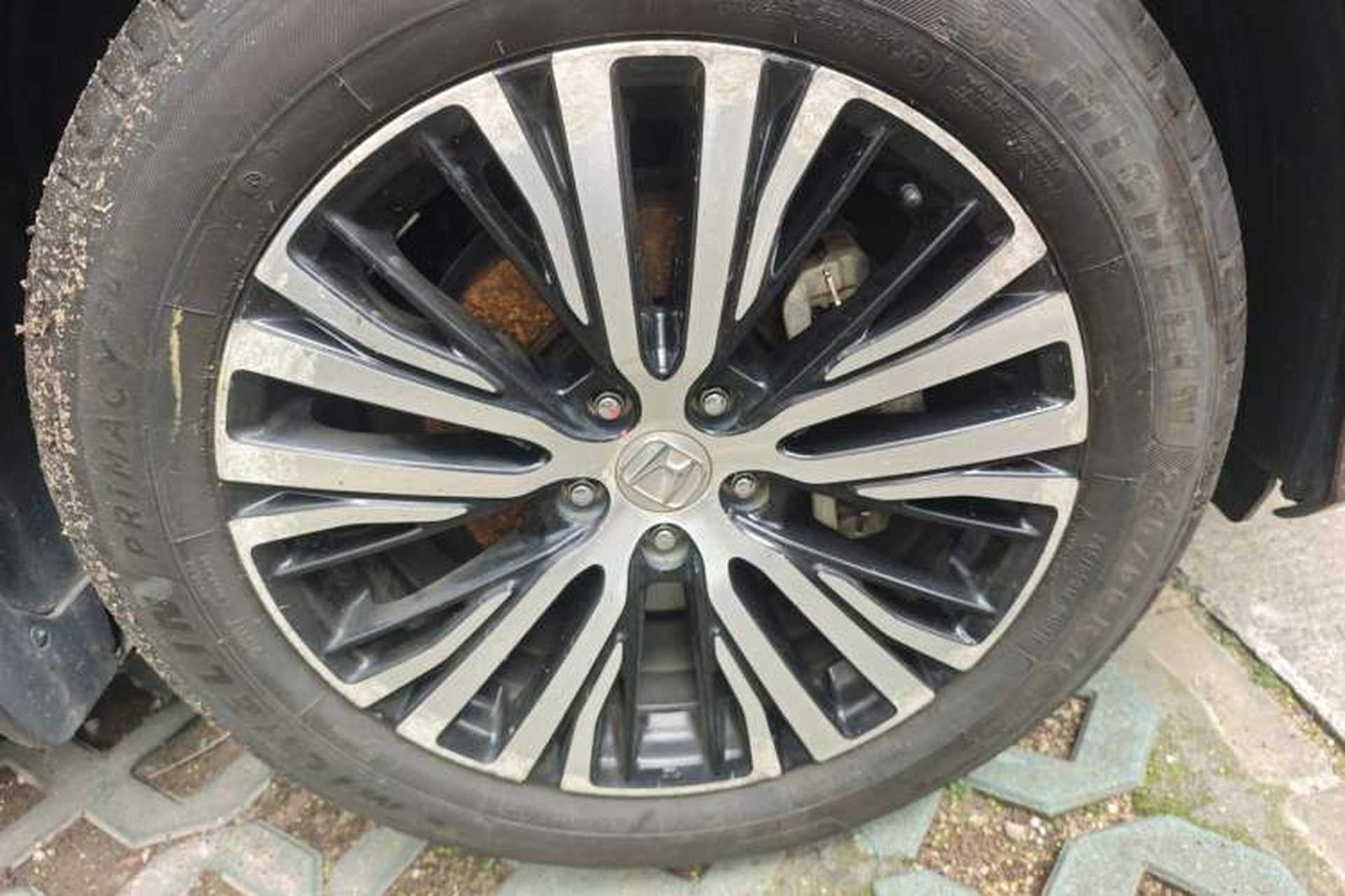Used Honda Avancier 2017 370TURBO 2WD Luxury Edition Right Front Wheel Hub