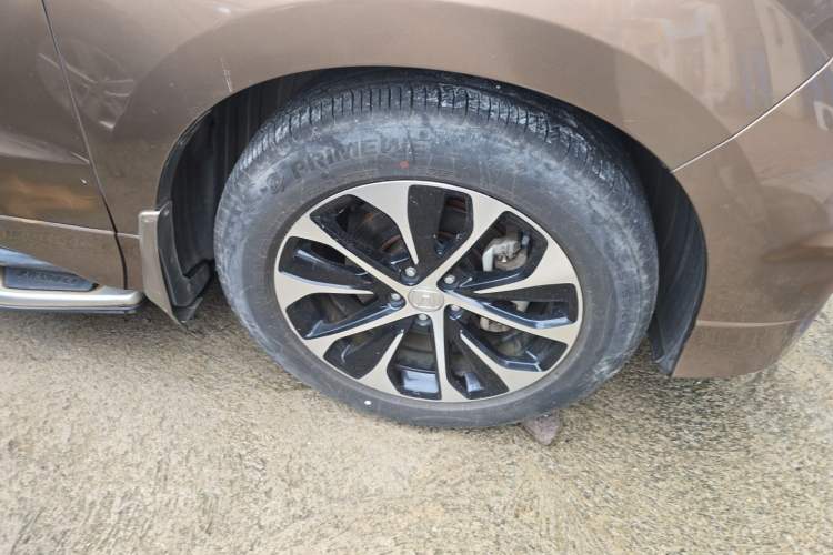Used Honda Avancier 2017 240TURBO Two-Wheel Drive Premium Edition Right Front Wheel Hub