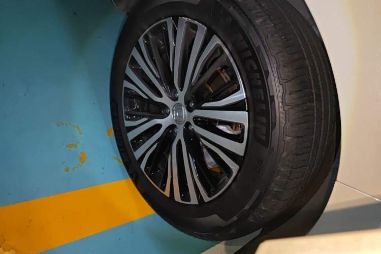 Used Honda Avancier 2017 370TURBO 2WD Luxury Edition Right Front Wheel Hub