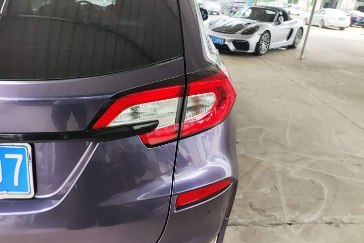 Used Honda Avancier 2017 240TURBO Two-Wheel Drive Premium Edition Exterior 1