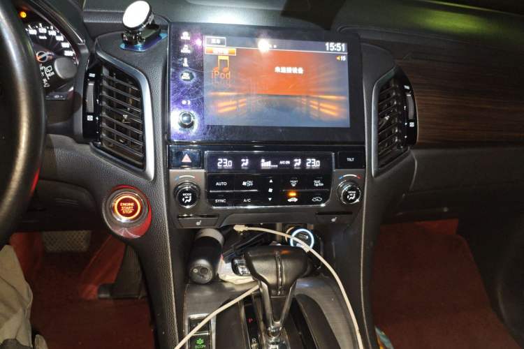 Used Honda Avancier 2017 240TURBO Two-Wheel Drive Luxury Edition Audio And AC Panel