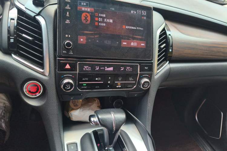 Used Honda Avancier 2017 240TURBO Two-Wheel Drive Premium Edition Audio And AC Panel