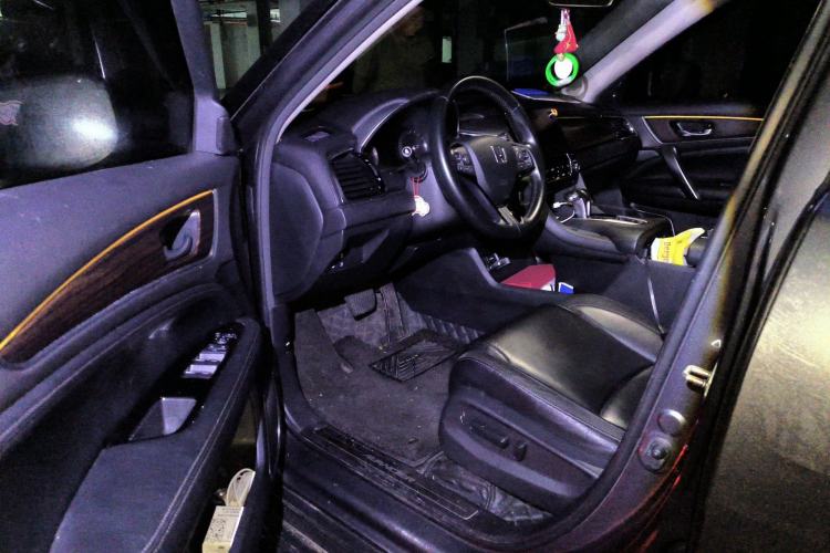 Used Honda Avancier 2017 240TURBO Two-Wheel Drive Premium Edition Driver Seat