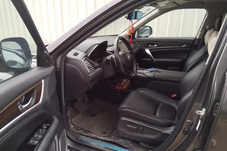 Used Honda Avancier 2017 240TURBO Two-Wheel Drive Premium Edition Driver Seat