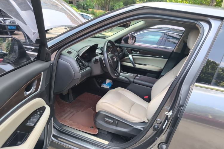 Used Honda Avancier 2017 240TURBO Two-Wheel Drive Premium Edition Driver Seat