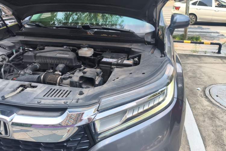 Used Honda Avancier 2017 240TURBO Two-Wheel Drive Premium Edition Engine Bay Left