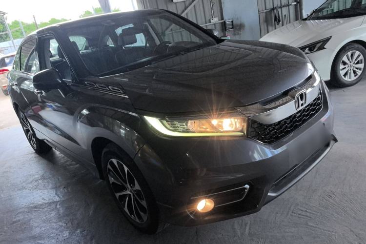Used Honda Avancier 2017 240TURBO Two-Wheel Drive Luxury Edition Front Right 45 Deg