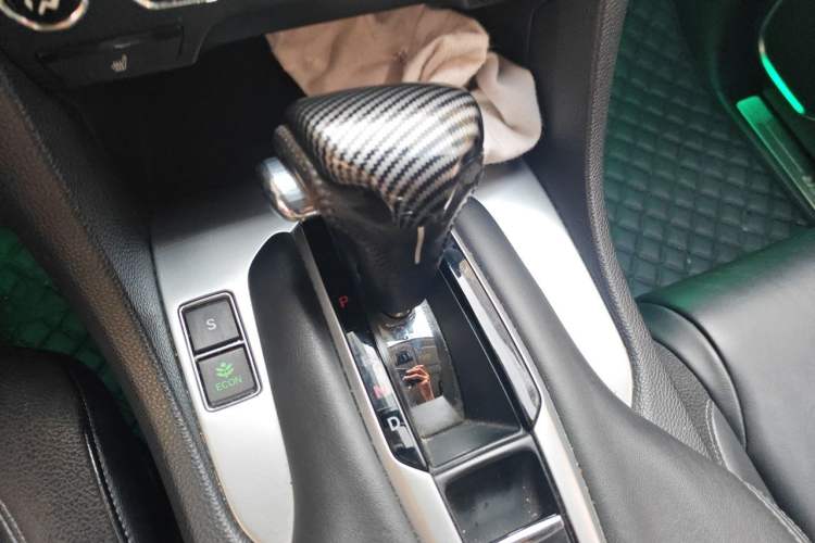 Used Honda Avancier 2017 240TURBO Two-Wheel Drive Luxury Edition Gear Lever
