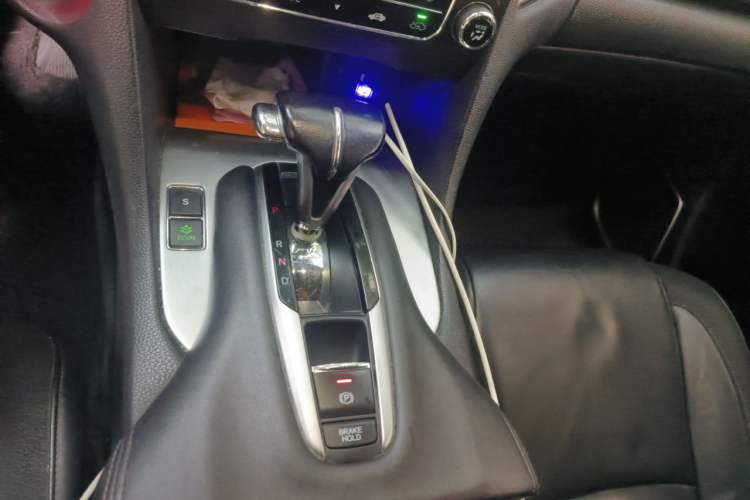 Used Honda Avancier 2017 240TURBO Two-Wheel Drive Comfort Version Gear Lever