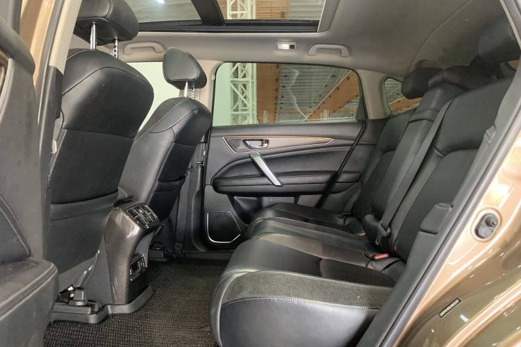Used Honda Avancier 2017 240TURBO Two-Wheel Drive Premium Edition Interior 4