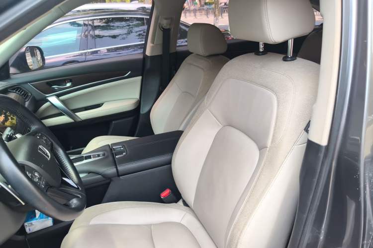 Used Honda Avancier 2017 240TURBO Two-Wheel Drive Premium Edition Left Front Seat