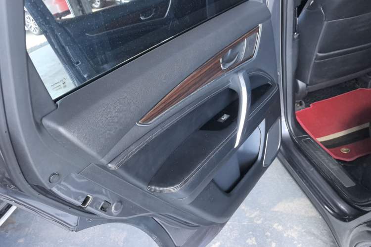 Used Honda Avancier 2017 240TURBO Two-Wheel Drive Luxury Edition Left Rear Door Interior
