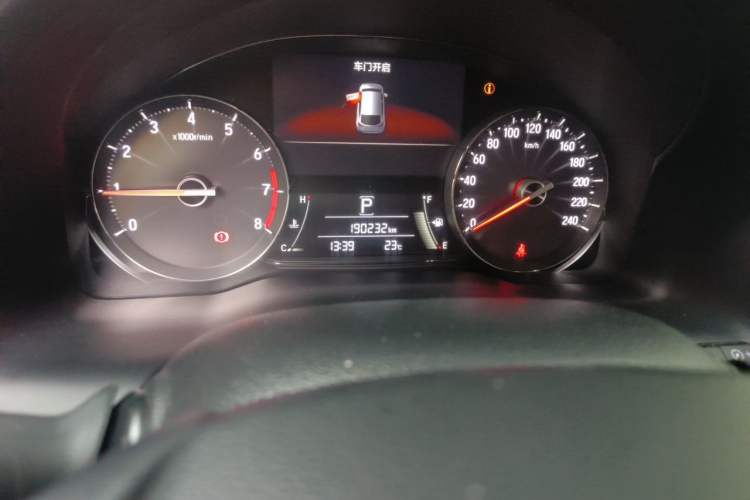 Used Honda Avancier 2017 240TURBO Two-Wheel Drive Comfort Version Odometer Close Up