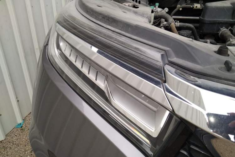 Used Honda Avancier 2017 240TURBO Two-Wheel Drive Premium Edition Right Front Headlight