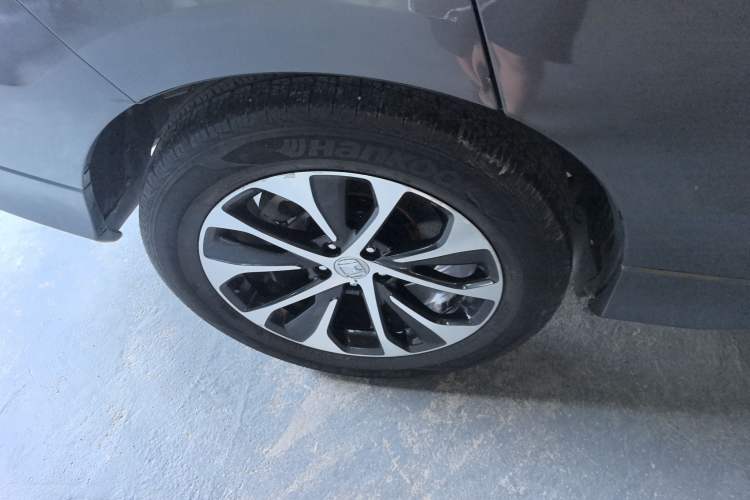 Used Honda Avancier 2017 240TURBO Two-Wheel Drive Luxury Edition Right Rear Wheel Hub