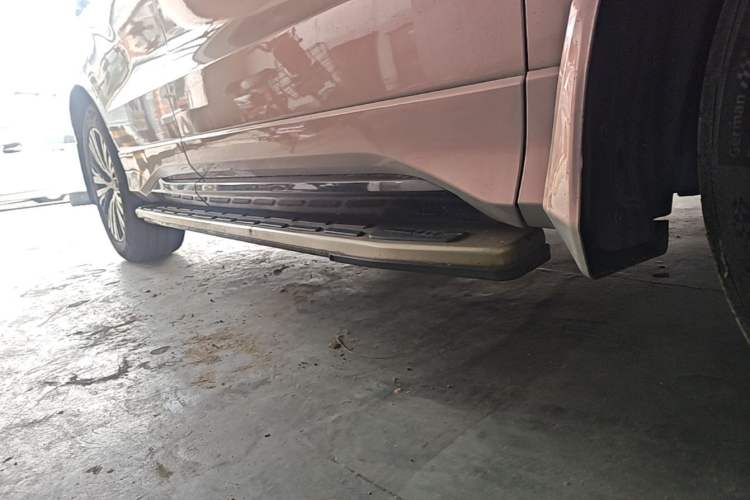 Used Honda Avancier 2017 370TURBO Four-Wheel Drive Prestige Edition Right Side Sill