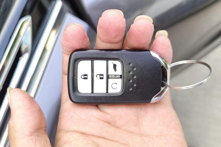 Used Honda Avancier 2017 240TURBO Two-Wheel Drive Premium Edition Vehicle Key