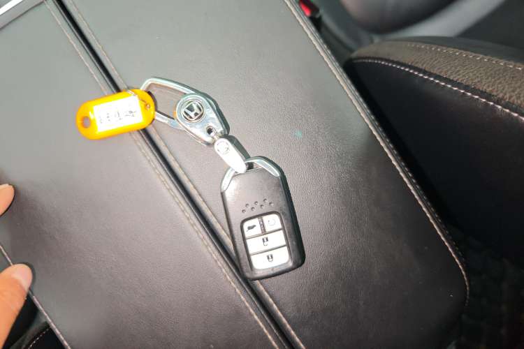 Used Honda Avancier 2017 240TURBO Two-Wheel Drive Premium Edition Vehicle Key
