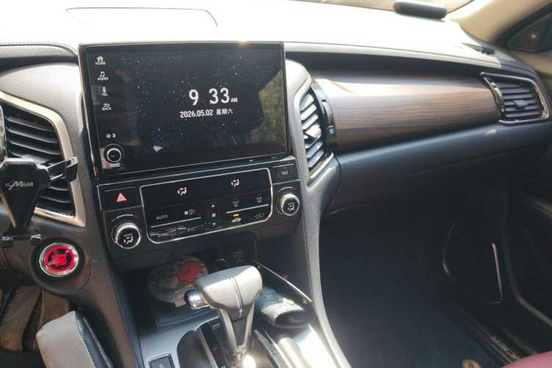 Used Honda Avancier 2017 240TURBO Two-Wheel Drive Elite Edition Audio And AC Panel
