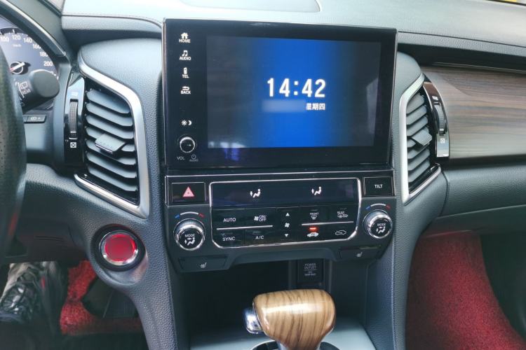 Used Honda Avancier 2017 240TURBO Two-Wheel Drive Premium Edition Audio And AC Panel