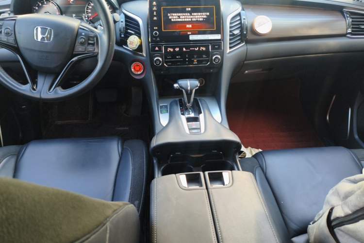 Used Honda Avancier 2017 240TURBO Two-Wheel Drive Premium Edition Audio And AC Panel