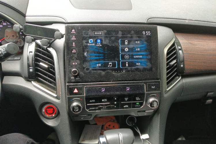 Used Honda Avancier 2017 240TURBO Two-Wheel Drive Luxury Edition Audio And AC Panel
