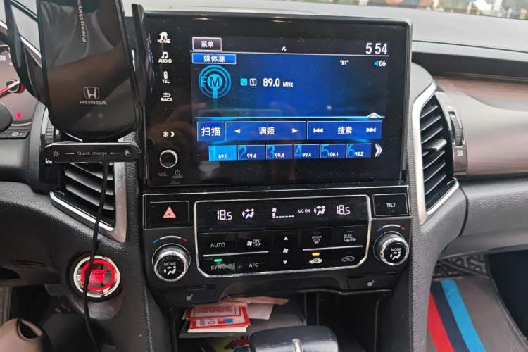 Used Honda Avancier 2017 240TURBO Two-Wheel Drive Premium Edition Audio And AC Panel