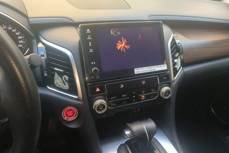 Used Honda Avancier 2017 240TURBO Two-Wheel Drive Premium Edition Audio And AC Panel