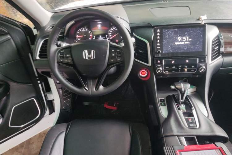 Used Honda Avancier 2017 240TURBO Two-Wheel Drive Luxury Edition Audio And AC Panel