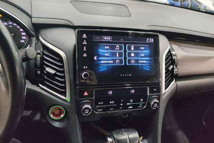 Used Honda Avancier 2017 240TURBO Two-Wheel Drive Comfort Version Audio And AC Panel