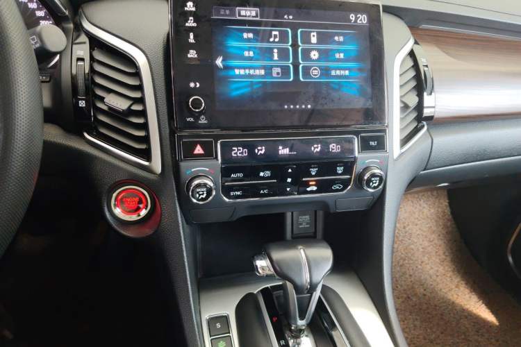 Used Honda Avancier 2017 240TURBO Two-Wheel Drive Comfort Version Audio And AC Panel