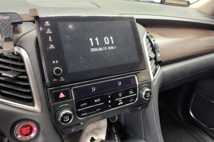 Used Honda Avancier 2017 370TURBO 2WD Luxury Edition Audio And AC Panel