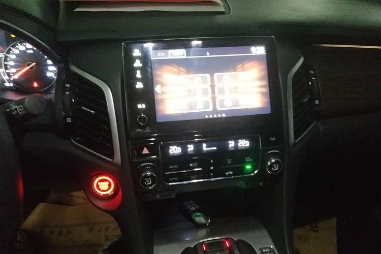 Used Honda Avancier 2017 370TURBO 2WD Luxury Edition Audio And AC Panel