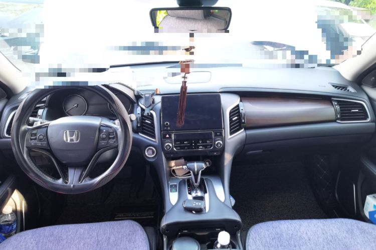 Used Honda Avancier 2017 240TURBO Two-Wheel Drive Premium Edition Center Console