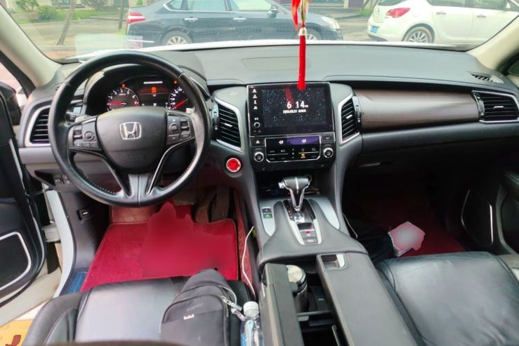Used Honda Avancier 2017 240TURBO Two-Wheel Drive Luxury Edition Center Console