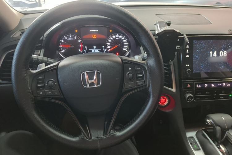 Used Honda Avancier 2017 240TURBO Two-Wheel Drive Elite Edition Center Console