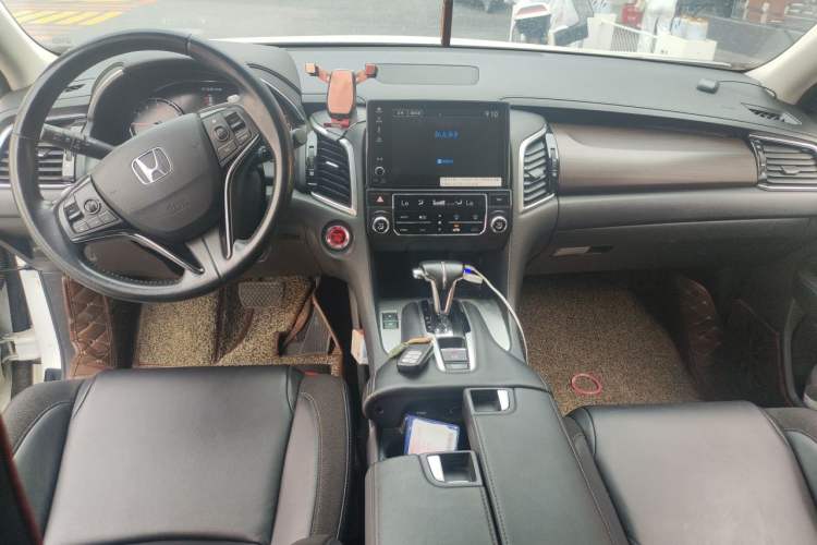 Used Honda Avancier 2017 240TURBO Two-Wheel Drive Comfort Version Center Console