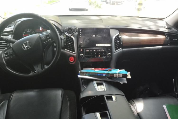 Used Honda Avancier 2017 370TURBO 2WD Luxury Edition Center Console