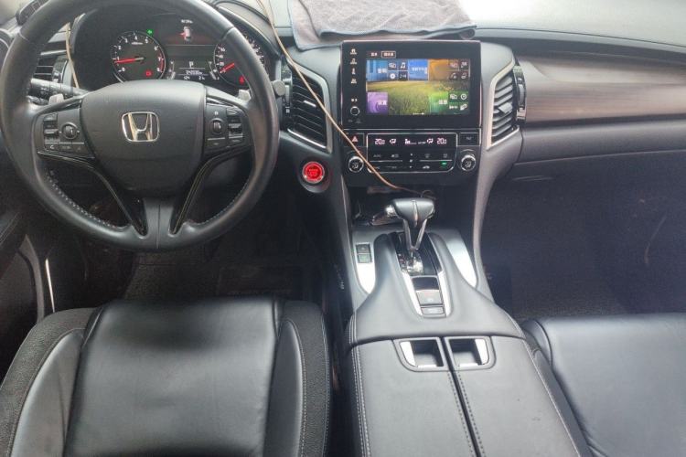 Used Honda Avancier 2017 240TURBO Two-Wheel Drive Comfort Version Center Console