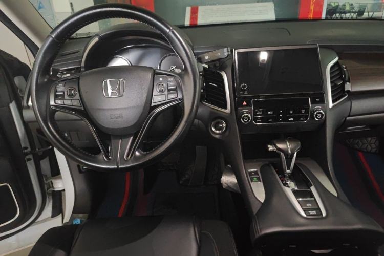 Used Honda Avancier 2017 240TURBO Two-Wheel Drive Comfort Version Center Console